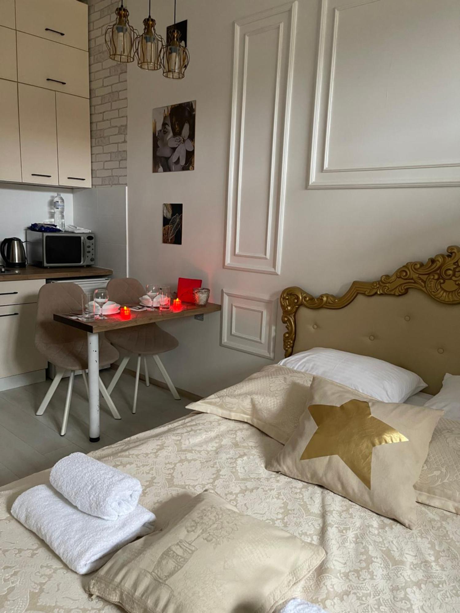 Vintage Apartment Kotlyarska10 Lviv Buitenkant foto