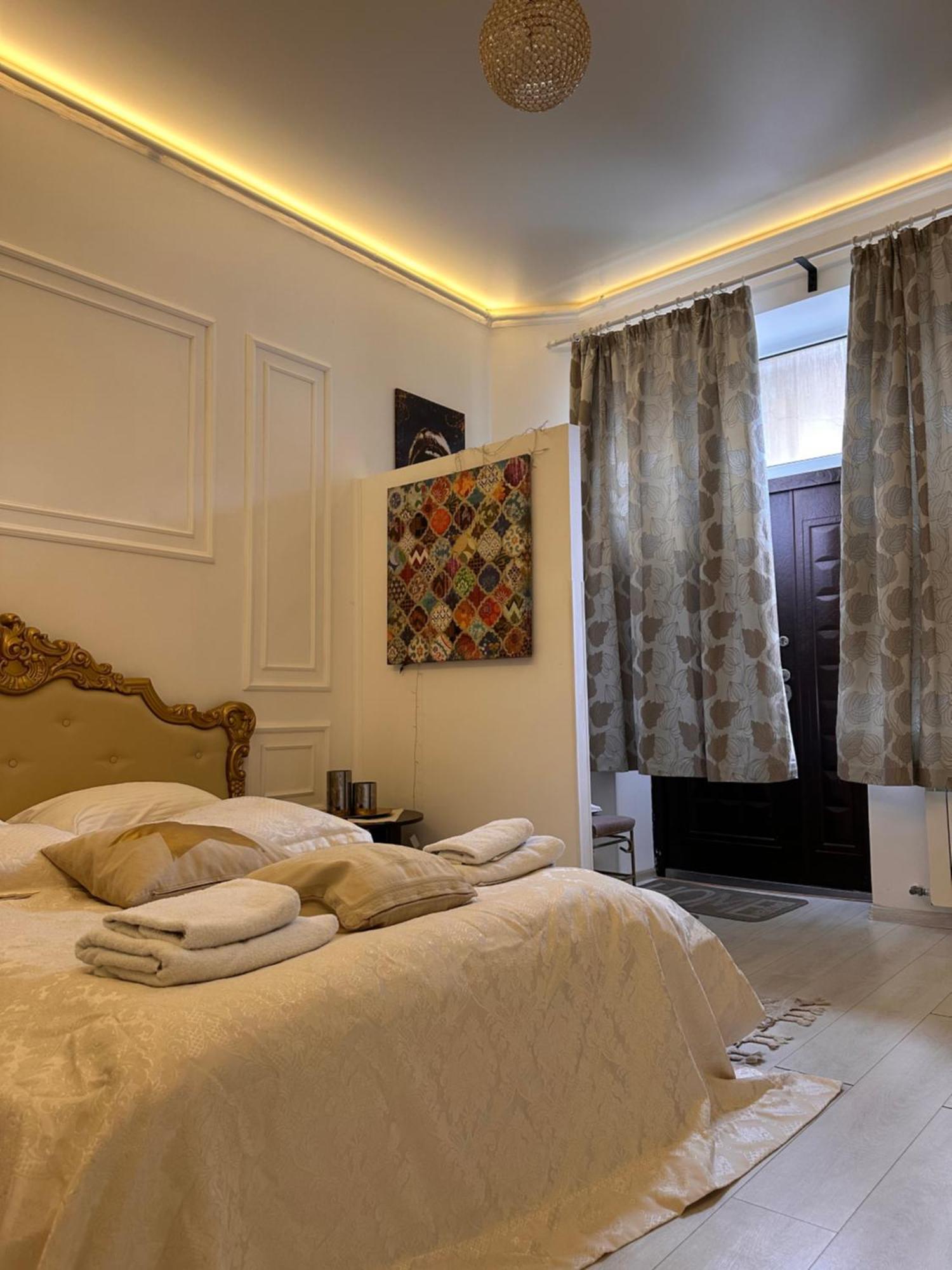 Vintage Apartment Kotlyarska10 Lviv Buitenkant foto